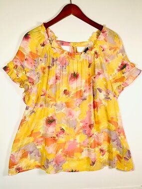 Zac & Rachel yellow floral blouse short flutter sleeves round ruffled neckline